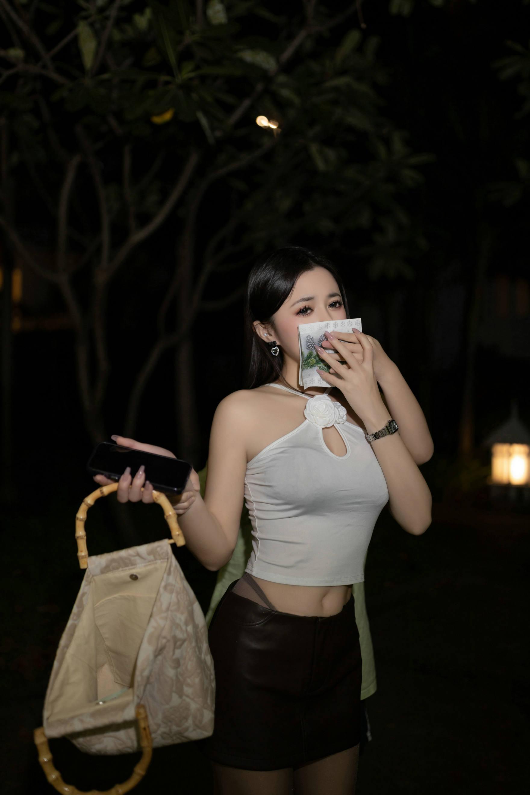 秀人付费 鱼子酱Fish 诱人私拍福利 暗墙五-尾随127P 3
